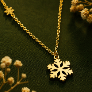Dainty snowflakes necklace