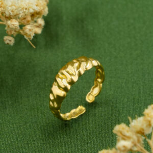 Vanya Sculpted Croissant Ring