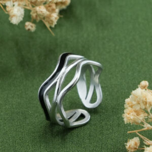 Nieve Abstract Wavy Enamel Ring
