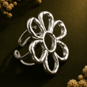 Hammered Daisy Adjustable Ring – Silver